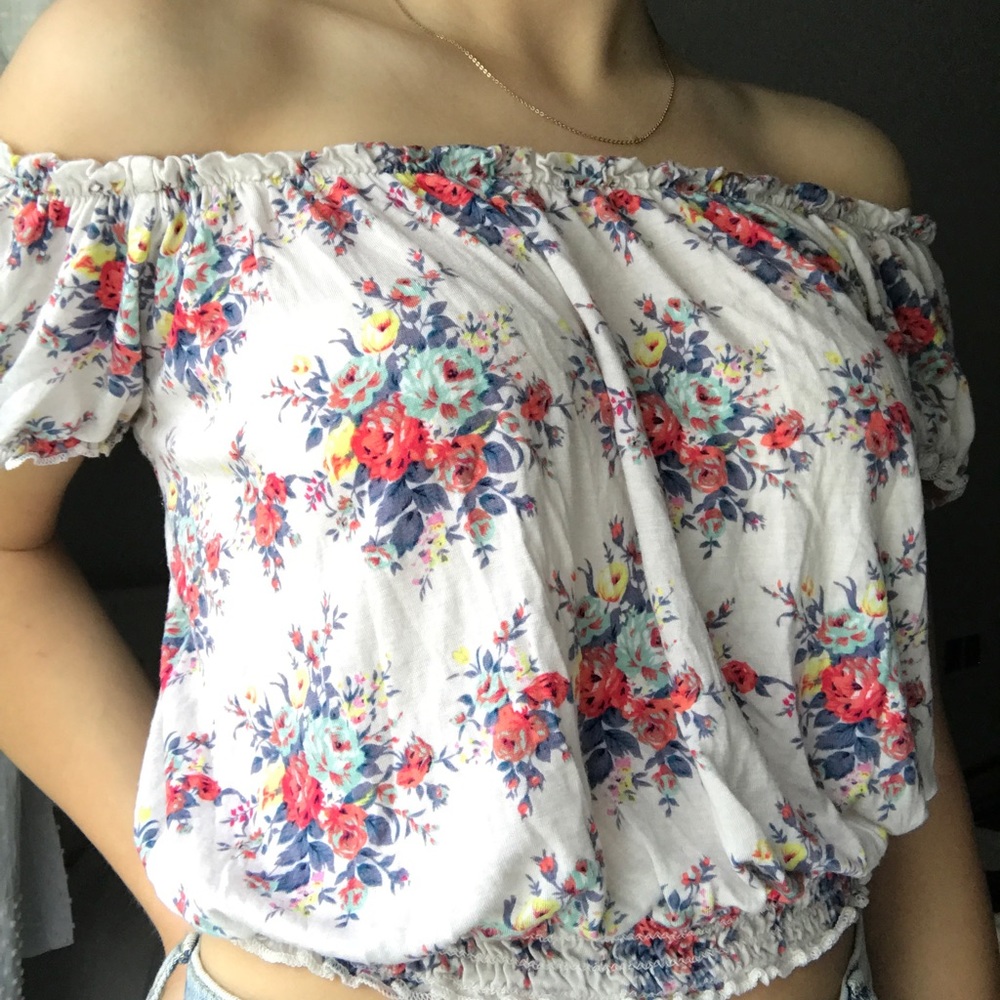 Cropped Floral Puff Sleeve Top